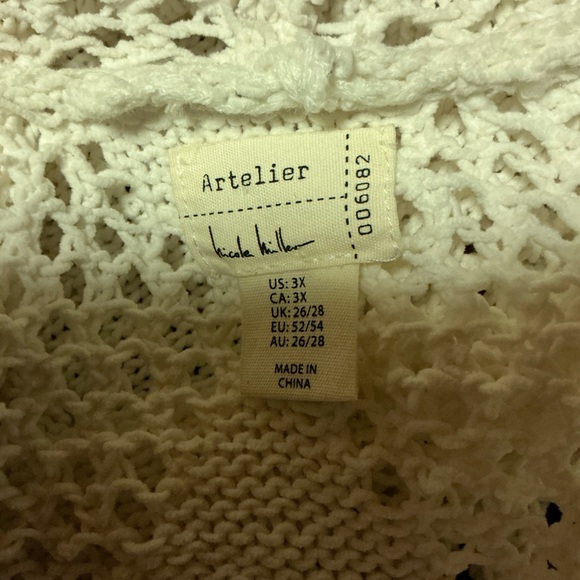 Nicole Miller Artelier Cozy Cream Hooded Women's Sweater - Picture 2 of 10